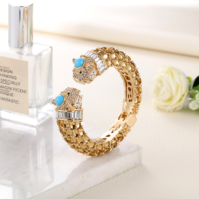 กำไลข้อมือรูปสัตว์ Sally's Par - Paradise Jewelry & Watches Llc Photos บทวิจารณ์และราคา
