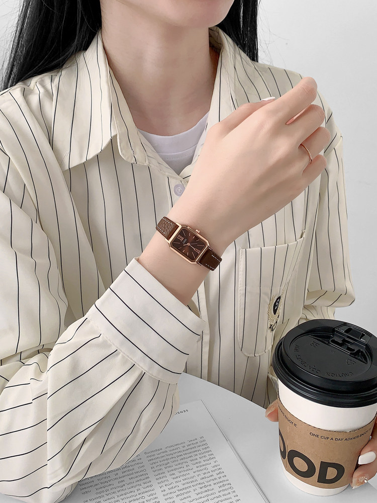 นาฬิกาผู้หญิงหรูหราใหม่ ดีไซน์ - Vintage Jewelry Watches Women บทวิจารณ์และราคา