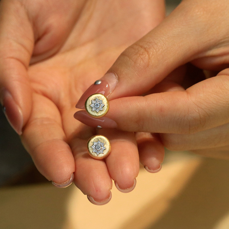 LUOWEND 100% 18K ต่างหูทองคำสี - Diamond Stud Earrings บทวิจารณ์และราคา